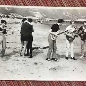 Music Industry Photo, Music Scene, Surf Rock, 60s Beach Photo, Music Recording, Music History, Recording Studio Art, Surf Photo, Beach Photo