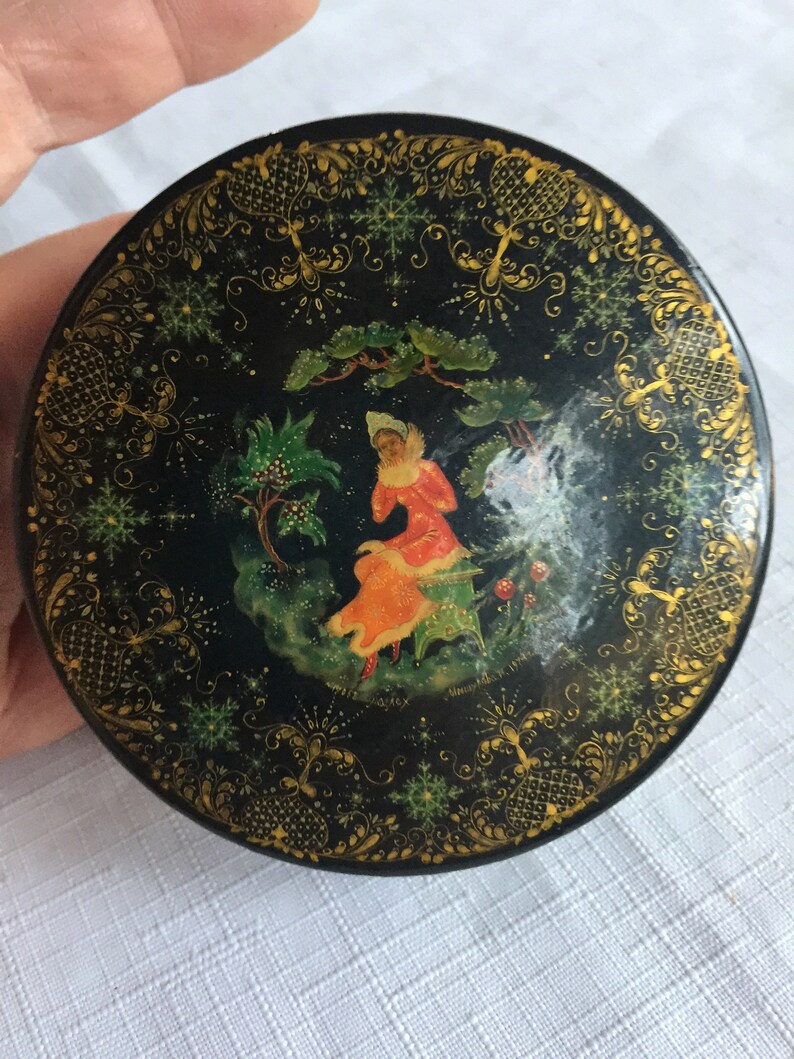 Painted Box,Small Jewelry Box,Small Trinket Box,Russia Decor,Russia Jewelry Box,Russia Box Trinket Box,Decorative Box,Ring Box