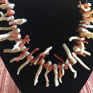 Coral Necklace, Raw Coral Necklace, Red Coral Necklace, Branch Coral, Organic Necklace, Surf Necklace, Beach Necklace, Branch Bead Necklace