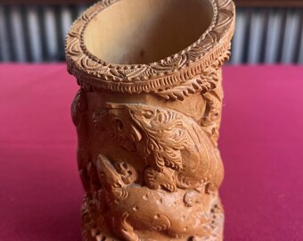 Holz-Bleistiftbecher, Bleistiftbecher, Schreibtischkunst, geschnitzte Holzkunst, Retro-Bleistiftbecher, Kunststiftbecher, Tierbecher, schnitzen Bleistiftbecher, Volkskunst, Bürokunst