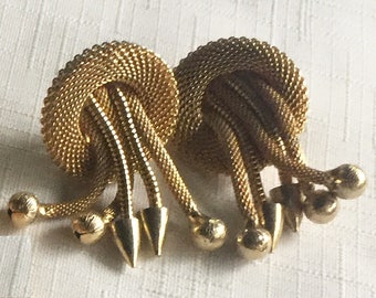Retro Gold Earring, 50 Gold Earring, Mid Century Earring, Gold Mesh Earring, Gold Mesh Clip, 50 Gold Clip, Gold Dangle Clip, Retro Gold Clip