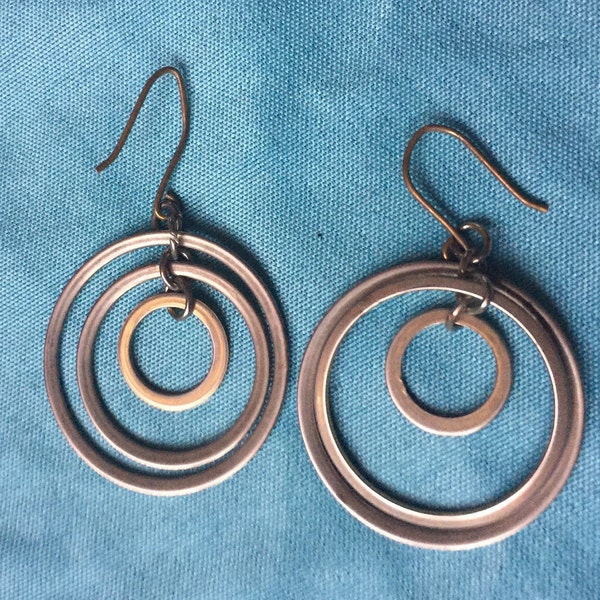 Circle Siver Earring, Kinetic Dangle, Silver Hoop Dangle, Kinetic Earring, 80 Silver Dangle, Silver Hoop, Metal Kinetic drop, Kinetic Drop