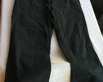 Zwarte Capris, zwarte pedaalschuiver, halflange broek, katoenen zwarte capris, driekwart broek, zwarte katoenen broek, gap capris, crop zwarte broek
