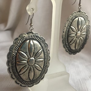 Cowgirl Earring, West Earring, Silver Dangle, Cowgirl Dangle, Metal Earring, Cowboy Earring, Tin Earring, Southwest Earring, Southwest Drop