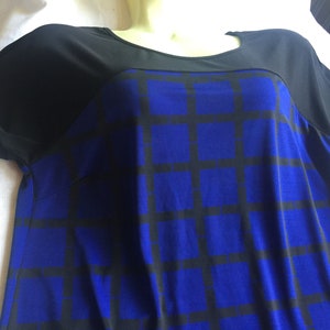 Bright Blue Top, Stretchy Blue Top, Blue Black Top, Stretch Top, Blue Check Top, Blue Black Shell, Blue Stretch Shell, Blue Top, Size M Top