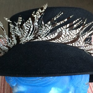 Ladies Hat, Designer Hat, 40s Hat, Italy Hat, Feather Hat, Black Hat, Pillbox Hat, Black Cloche Hat, Chic Hat, Retro Hat, 50s Hat, 30s Hat