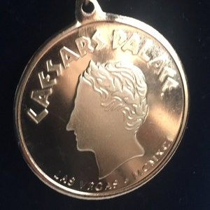 Colgante de Las Vegas, Caesars Palace, Collar de Las Vegas, Accesorio de Las Vegas, Recuerdo de Las Vegas, Regalo de Las Vegas, Colgante Bling
