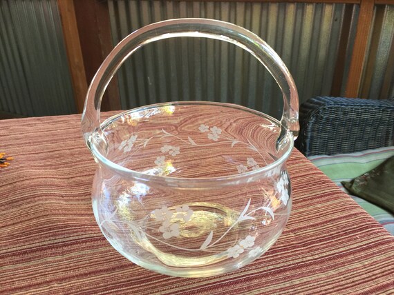Crystal Dish, Clear Glass Dish, Glass Basket, Wedding Basket, Wedding Decor, Handled Bowl, Crystal Candy Dish, Bridal Basket, Bridal Decor