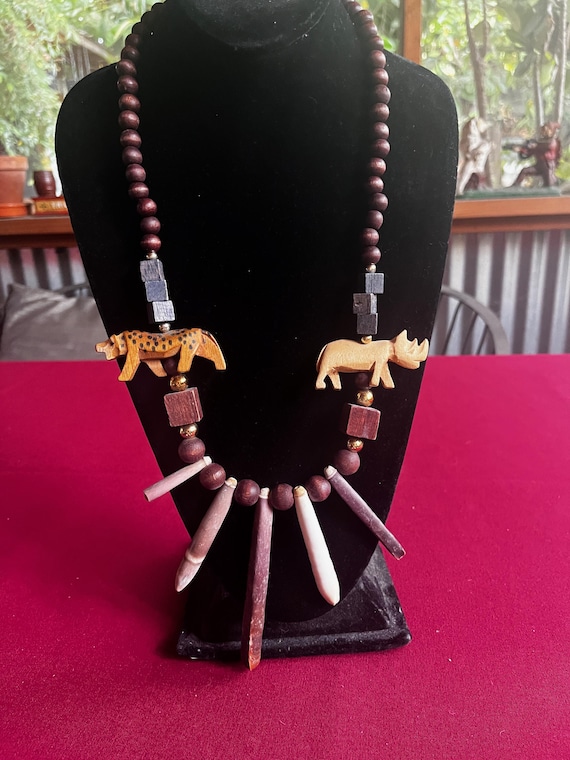 Africa Necklace, Exotic Necklace, Shell Necklace, Tropical Necklace, Animal Necklace, Jungle Necklace, Tribal Necklace, Rhino Necklace