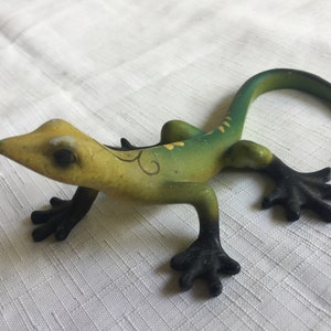 Lagartixa, lagarto, lagarto decorativo, figura de lagartixa, réptil de plástico, lagartixa verde, estatueta de lagartixa, estatueta de lagarto, arte de lagarto, lagarto de brinquedo
