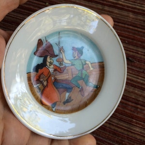 Peter Pan Plate, Disney Collectible, Peter Pan Collectible, Disney Plate, Disney Gift, Disney Art, Captain Hook, Peter Pan, Disney Decor