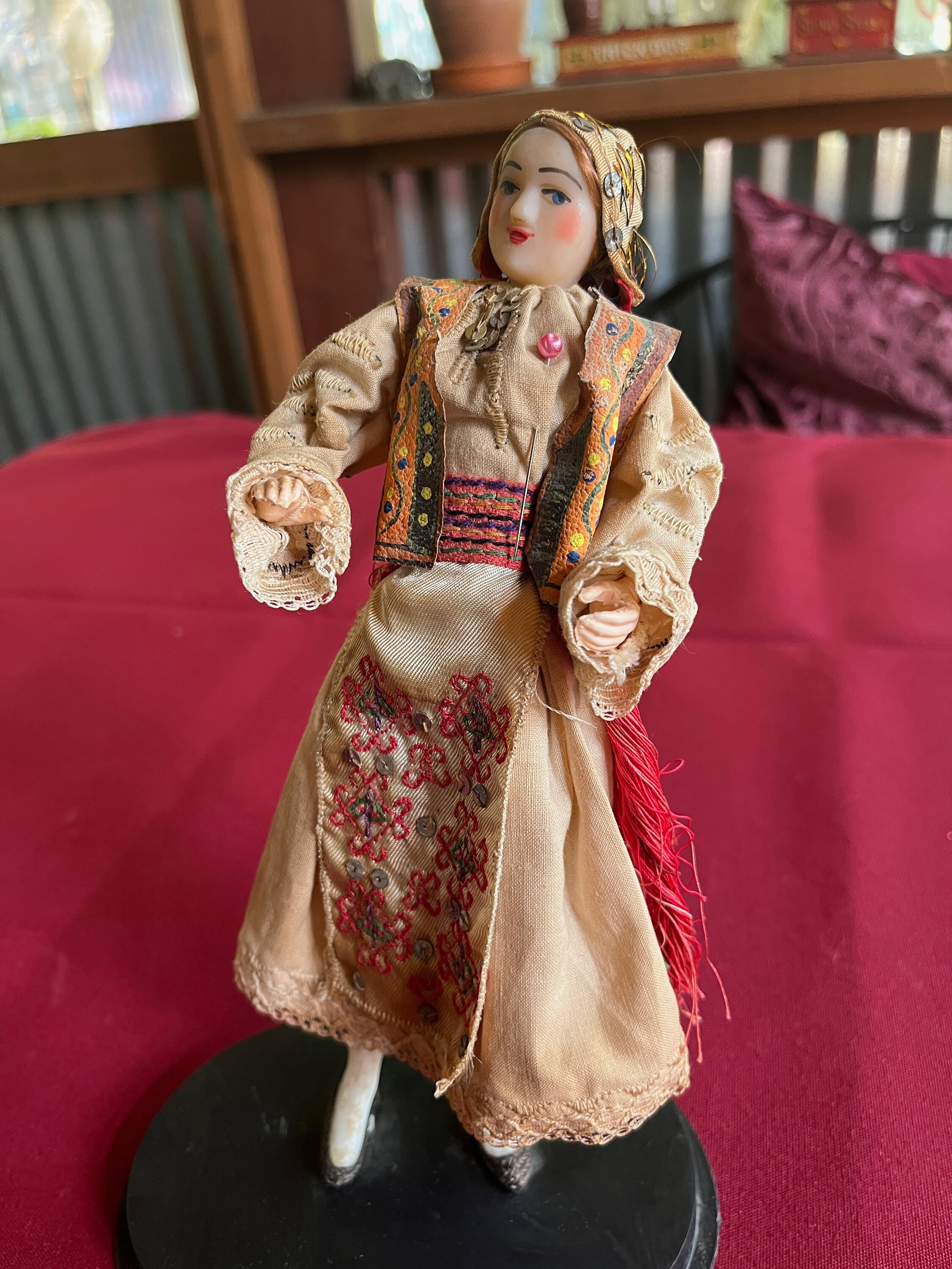 ルーマニア陶器人形 グジェリ陶器 グジェリ職人 ロシアの陶器 フィギア 陶器人形 ロシア