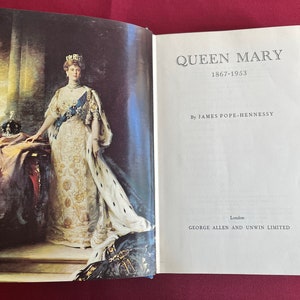 Queen Mary, Queen Book, England History, England Gift, England Book, English Trivia, British History, British Book, Monarchy, Royal History