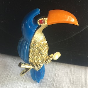 Rhinestone Bird Pin, Toucan Pin, Bird Brooch, Tropical Bird Pin, Tropical Brooch,  Parrot Pin, Parrot Brooch, Bird Pin, Toucan Brooch,