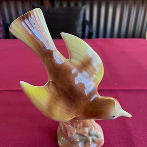 Bird Figurine, Ceramic Bird, Bird Art, Bird Decor, Retro Bird Figurine, Bird Sculpture, Retro Bird Figure, Tabletop Bird, Bird Collector