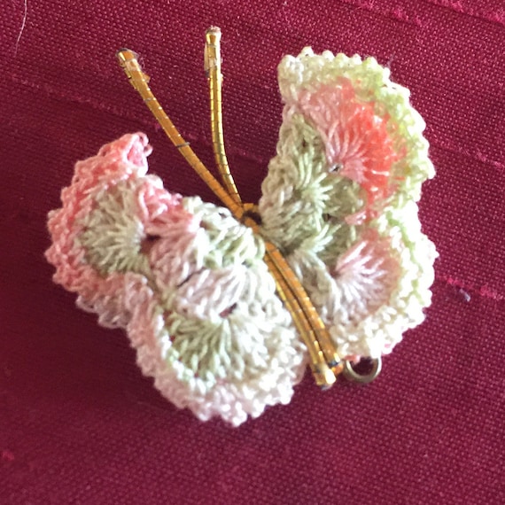 Butterfly Pin, Butterfly Brooch, Butterfly Jewelry, Crochet Pin, Fabric Pin, Fabric Butterfly Pin, Retro Butterfly Pin, Pink Butterfly Pin