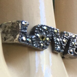 Freundin Ring, Liebesring, Markasit Ring, Romantischer Ring, Hippie Ring, Wort Ring, Text Ring, Einzigartige Ring, 7 Ring, Versprechen Ring, Valentine