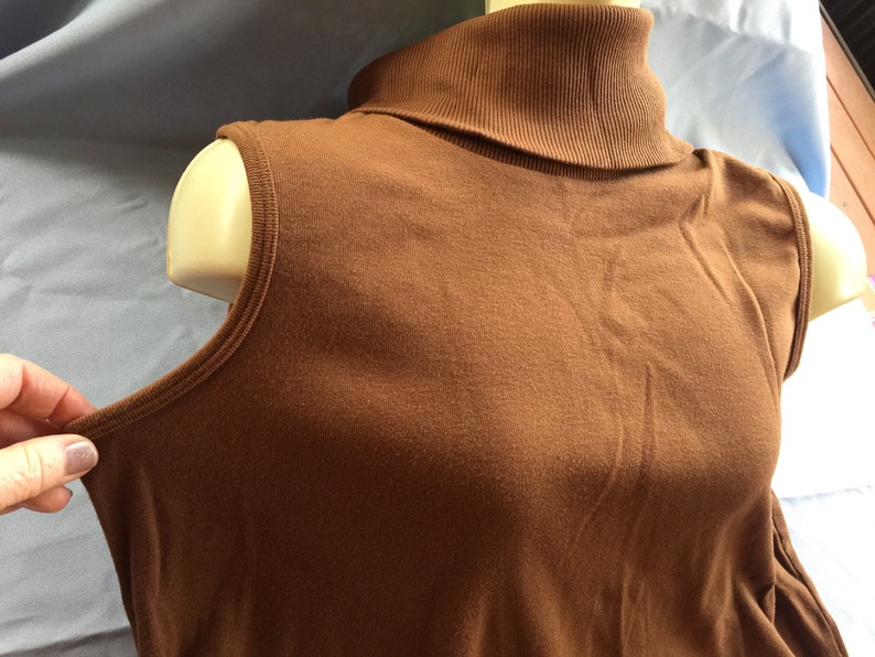 Brown Turtleneck Brown Top Brown Shell Sleeveless Knit Top Brown Knit Top Brown Sleeveless Top Sleeveless Sweater Brown Sweater Top