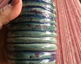 Taza azul, taza de cerámica, taza de té, tazón de té, taza sin mango, taza sin mango, taza de lápiz de cerámica, taza de cerámica, taza tirada, taza púrpura azul