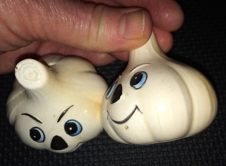 Novelty Shaker, Retro Shaker, Vitlöksshaker, Kökskonst, Vitlökslampa, 50-talskök, Keramisk Shaker, Kitschkök, Samlarshaker, bild 3