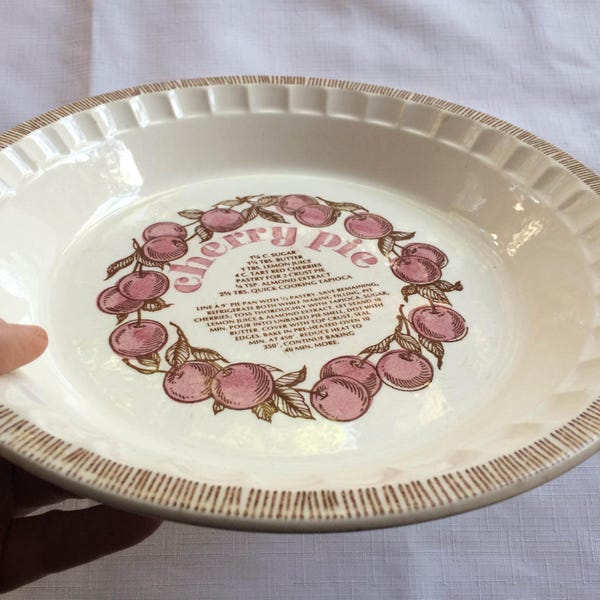 China Pie Dish, Ceramic Pie Dish, Jeanette Pie, Pie Dish, Cherry Pie Dish, Royal China, Cherry Pie, Glass Pie Dish, Retro Pie