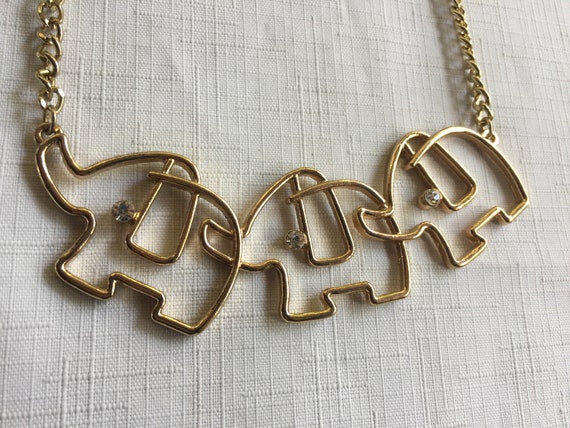 Elephant Pendant, Elephant Necklace, Elephant Jewelry, Elephant Bib, 80 Bib Necklace, 80 Necklace, 90s Necklace, Animal Bib, Animal Necklace