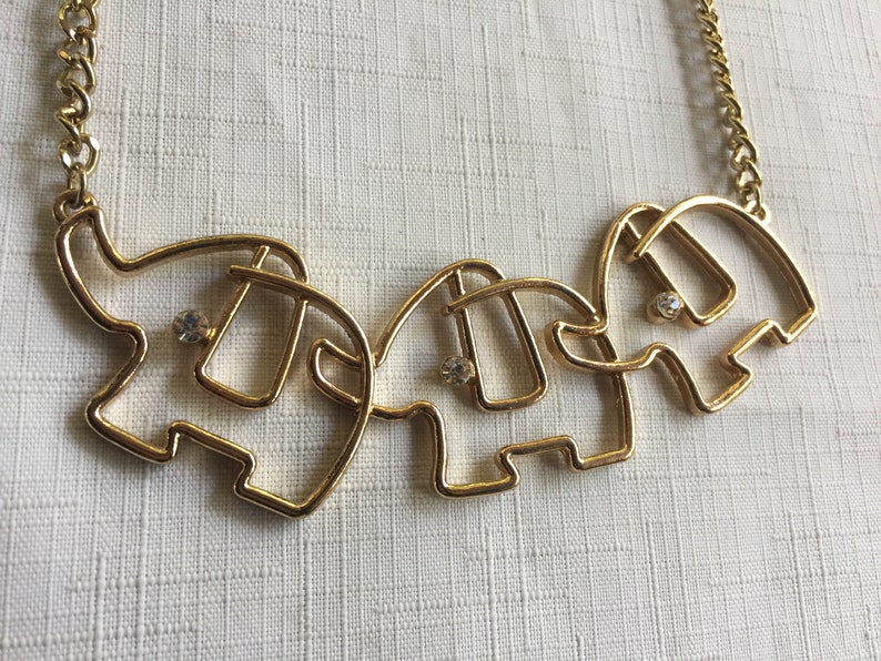 Elephant Pendant, Elephant Necklace, Elephant Jewelry, Elephant Bib, 80 Bib Necklace, 80 Necklace, 90s Necklace, Animal Bib, Animal Necklace image 1