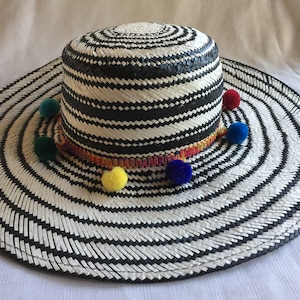 Pom Pom Hat, Wide Brim Hat, Straw Hat, Wide Straw Hat, Mexico Hat, Wide Hat, Raffia Hat, Sun Hat, Shade Hat, Mexico Straw Hat, Art Sun Hat