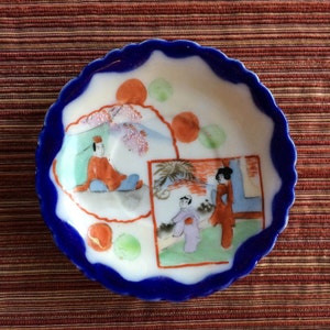 Asia Trinket Dish, Small Chinese Dish, Asia Dish, Asia Saucer, Japan Trinket Dish, Japanese Trinket Dish, Small Japanese Dish, Chinese Plate