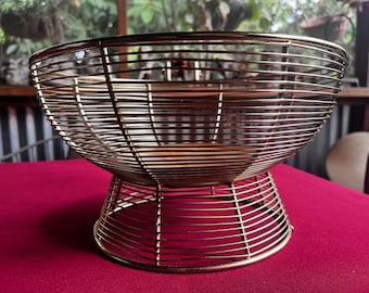 Footed Wire Bowl, Fruit Bowl, Metal Basket, Fruit Basket, Wire Bowl, Wrought Iron Basket, Wire Basket, Decorative Wire Bowl, Display Bowl