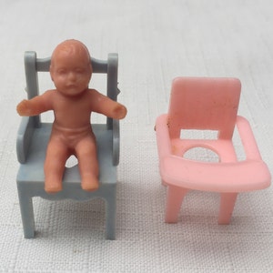 Doll Furniture, Dollhouse Baby, Doll House Baby, Dollhouse Nursery, Doll House Nursery, Dollhouse, Dollhouse Highchair, Doll Highchair