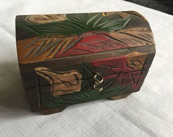 Schatztruhe, Kleine Holzkiste, Holz Schmuckschatulle, Holz Schatzkiste, Kleine Box, Riegel Box, Holzkiste, Tiny Box, Holz Truhe, Schatztruhe