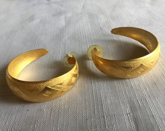 Gold Hoop Earring, Gold Etched Earring, Gold Etched Hoop, Metal Hoop Earring, Etched Earring, Big Gold Earring, Gold Earring, Gold Hoops