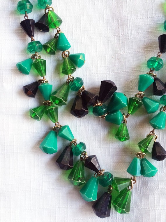 Green Necklace, 60s Green Necklace, Faceted Green 