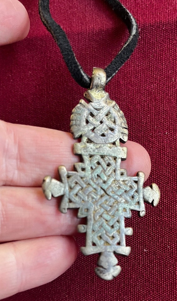 Celtic Pendant, unisex Necklace, Cross pendant, Go