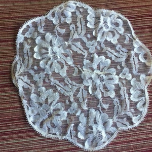 Antique Doily, Embroidered Doily, Lace Doily, Retro Doily, Round Doily, Lace Doily, White Doily, Retro Lace Doily, Retro Decor, Fancy Doily