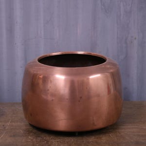 Old Antique Vintage Small Copper Planter Container.
