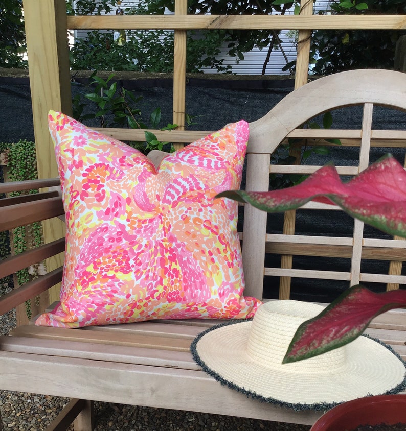 AltimoDesigns Lilly Pulitzer Pillow Cover - Thumbnail 5