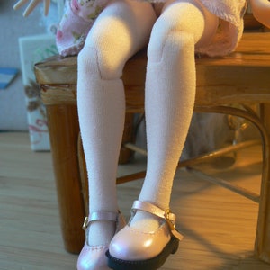 Grandes chaussettes blanches en polyamide pour Blythe jambières pour poupée blythe fait main à Paris france image 5