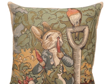 housse d’oreiller en tapisserie belge tissée jacquard Peter Rabbit gardener par Beatrix Potter 14"x14 » - PC-871