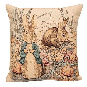 Regalo de Peter Rabbit - Funda de almohada de Peter Rabbit - Regalo de Beatrix Potter - Almohada de Beatrix Potter - Funda de cojín de tapiz belga de 35,5 x 35,5 cm