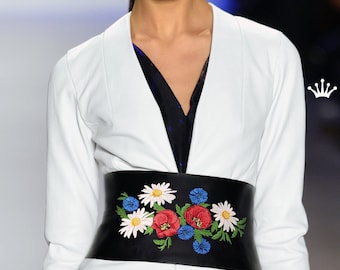 Poppies, Daisies, Cornflowers border Machine Embroidery Design - 5 sizes