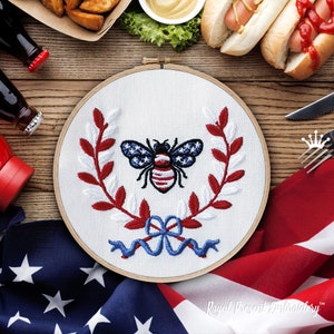 Patriotic bee with wreath machine embroidery design - 3 sizes