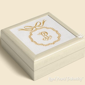 Frame with 3D bow Machine Embroidery Design