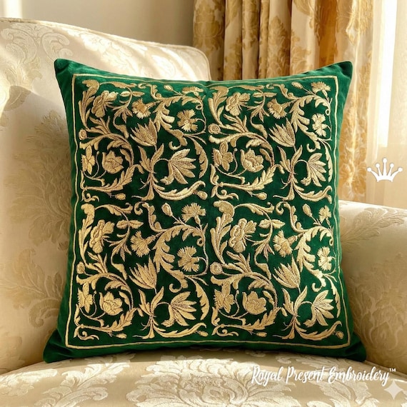 Vintage floral decor Machine Embroidery Design