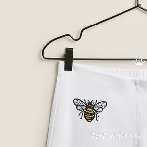 Tiny Bee Machine Borduurwerk Design - 4 maten