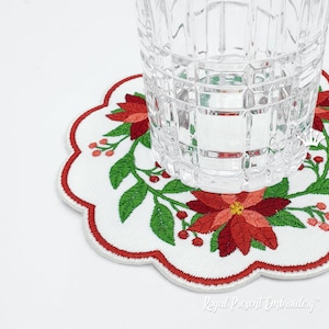 Christmas Mug Rug ITH machine embroidery design - 3 sizes