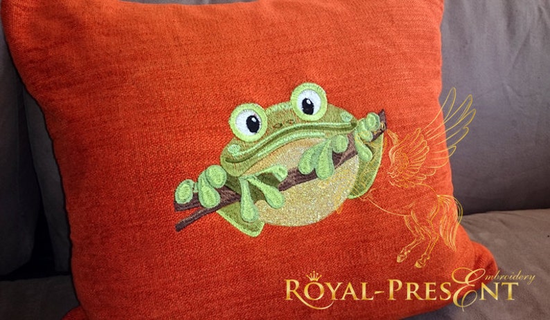 Machine Embroidery Design Frog 3 sizes image 4