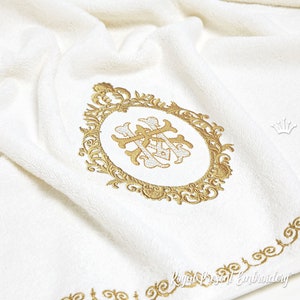Classic Monogram Frame Machine Embroidery Design - 2 sizes