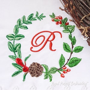 Forest wreath Machine Embroidery Design - 3 sizes